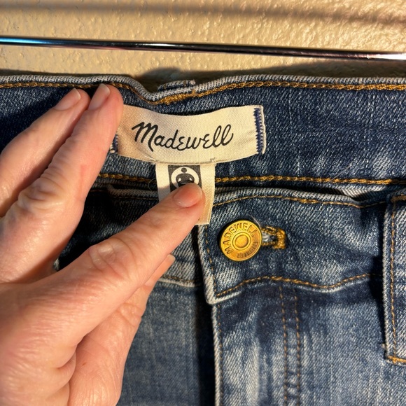 NWT Madewell Cali Demi Boot Jeans, size 31,Mid Rise, Cropped, Stretch - Picture 3 of 11